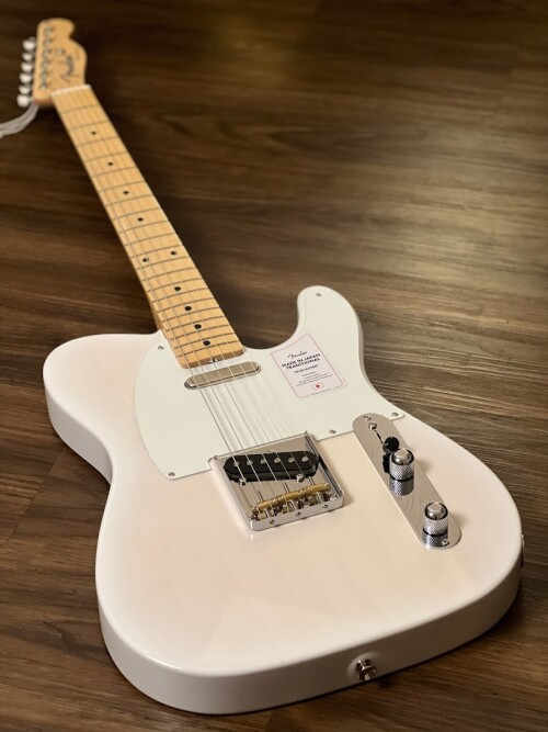 Fender Japan Traditional II 50s Telecaster with Maple FB in White